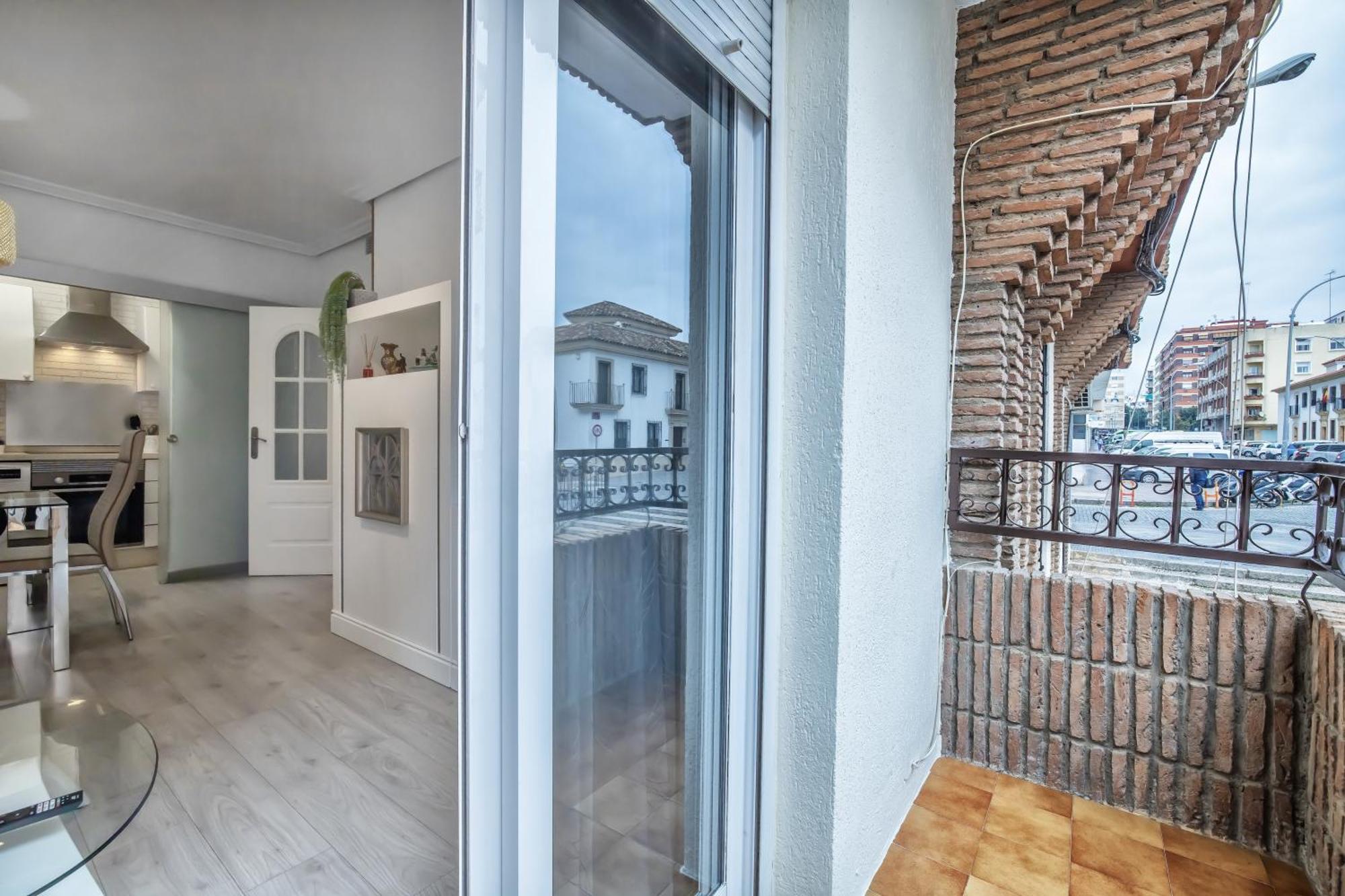 Apto Vallellano Junto Al Casco Historico & Parking Incluido Cordoba Exterior photo